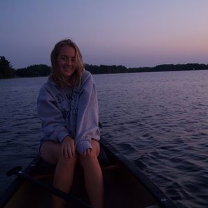 Meet your Posher, Emily